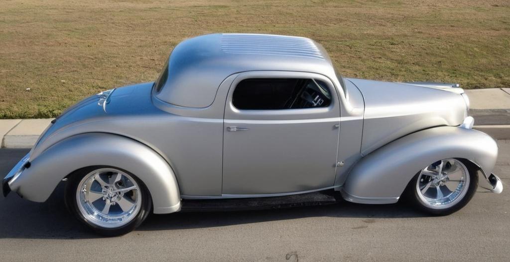 Dashboard Layouts for Street Rodding